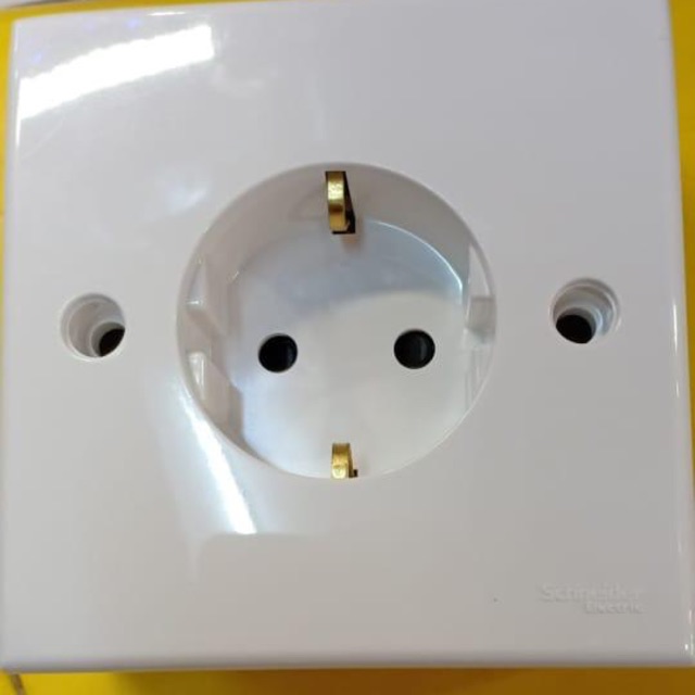 Stopkontak Clipsal Schneider Classic