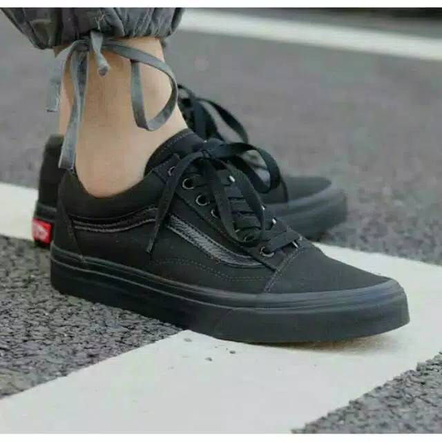 Sepatu vans old skool fulblck