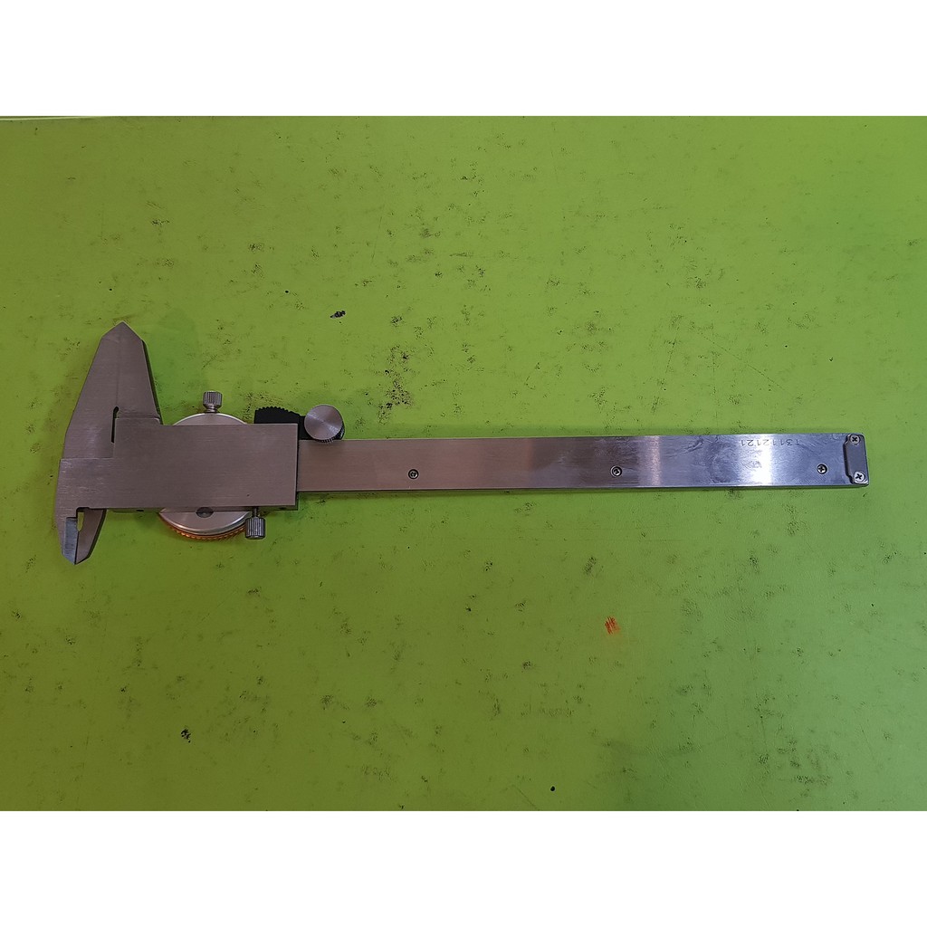 sigmat dial caliper 15 cm Merk DEKKO