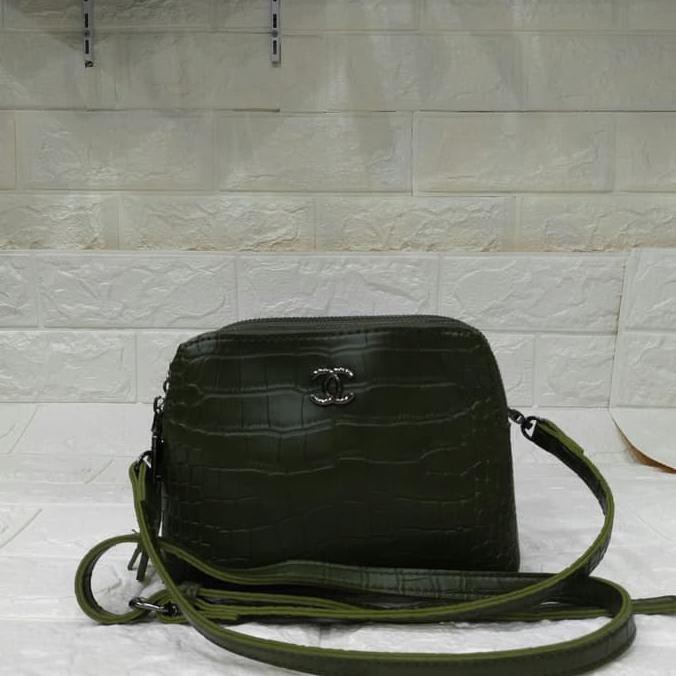 Tas Channel Mini Saling Bag Bahan Kulit/ Tas Selempang Wanita Medanbaiak.Store