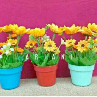Set bunga  plastik  matahari dengan pot plastik  Shopee  