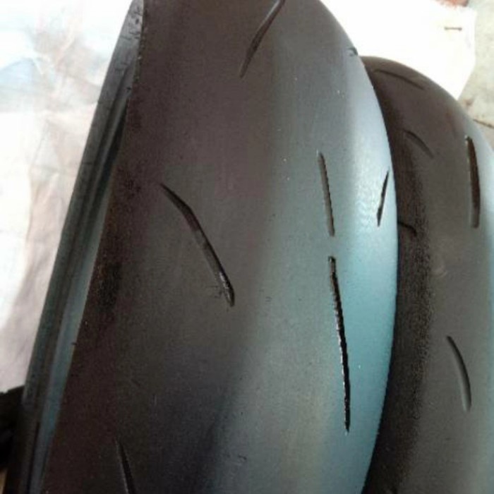 sepasang ban dunlop 150/60 & 110/70 ring 17