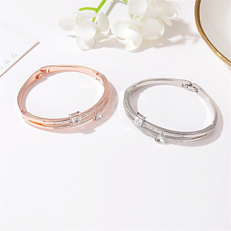 Medan Termurah kd06 Korean style Gelang tangan wanita cantik import/Gelang Tangan C17 Titanium Energi Magnetik