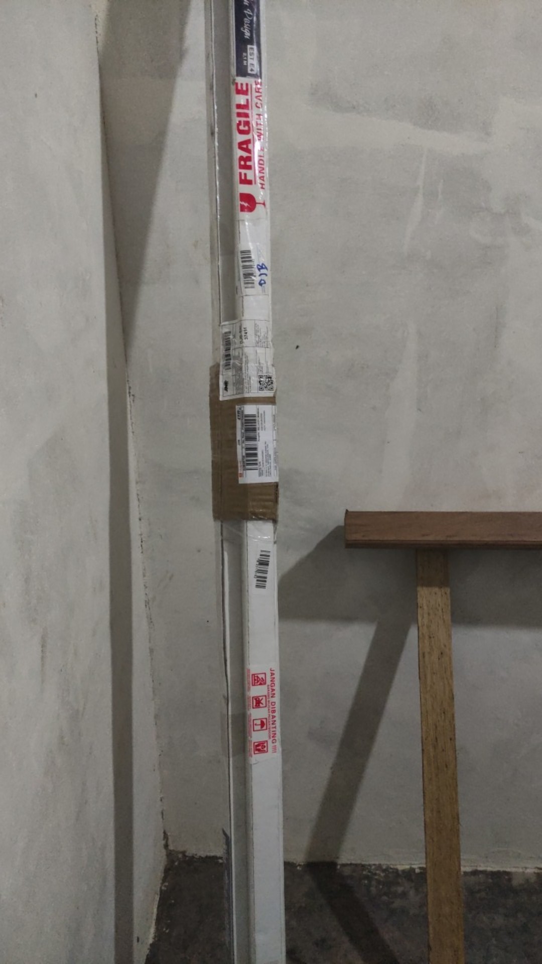 Sliding Track C4 Glatino/ Rel Pintu Geser 2,1 M Estilo / Rel Pintu Sliding 210 Cm By Belucci