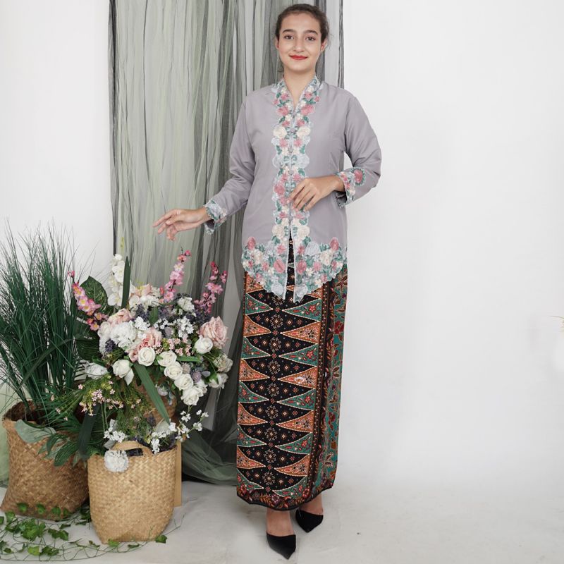 Atasan Kebaya Mawar Kombinasi