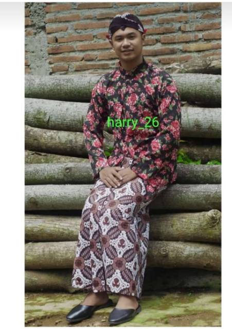 Surjan Kembang Dewasa