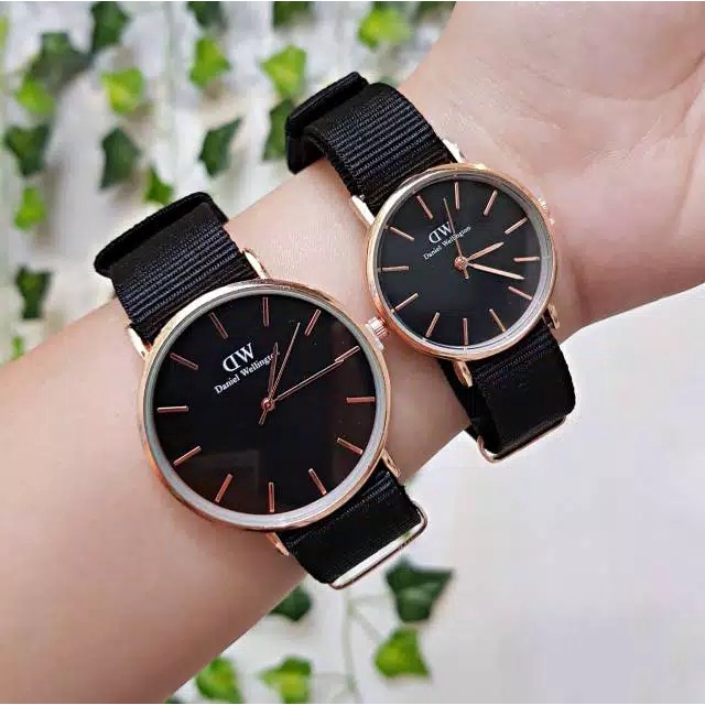 Jam Tangan Couple Pria/Wanita Strap Kanvas DWE-135 Plat Hitam