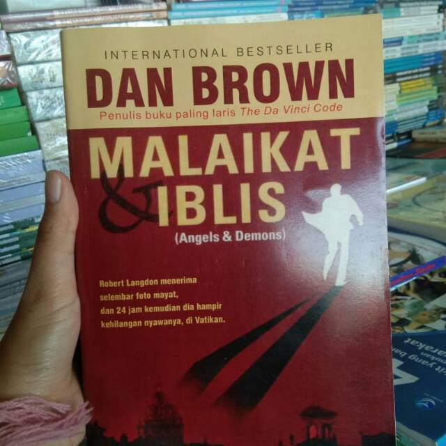 Novel dan brown malaikat iblis (angels dan demons)