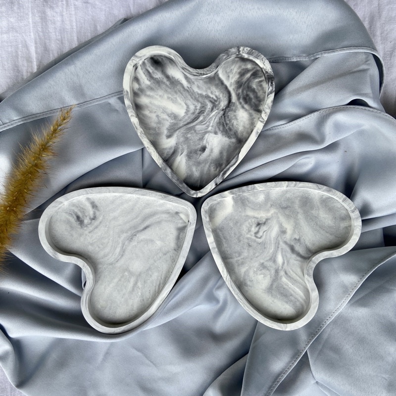 Coaster aesthetic bentuk love, tatakan gelas bentuk love ukuran 10cm