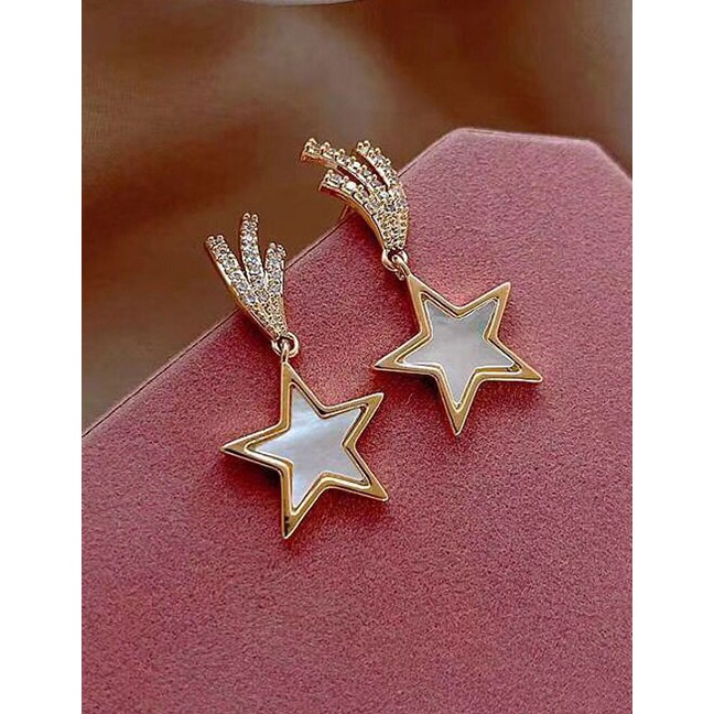 LRC Anting Tusuk Fashion Gold Color Five-pointed Star Diamond Alloy Earrings A61841