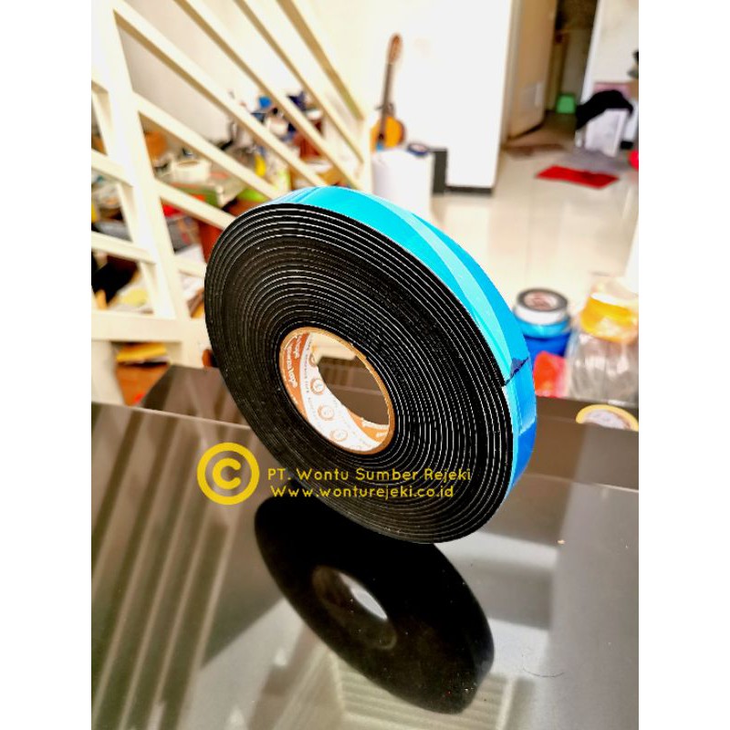 

spons / sponge foam tape dengan lem 1 sisi ( Single Tape Foam ) , warna hitam