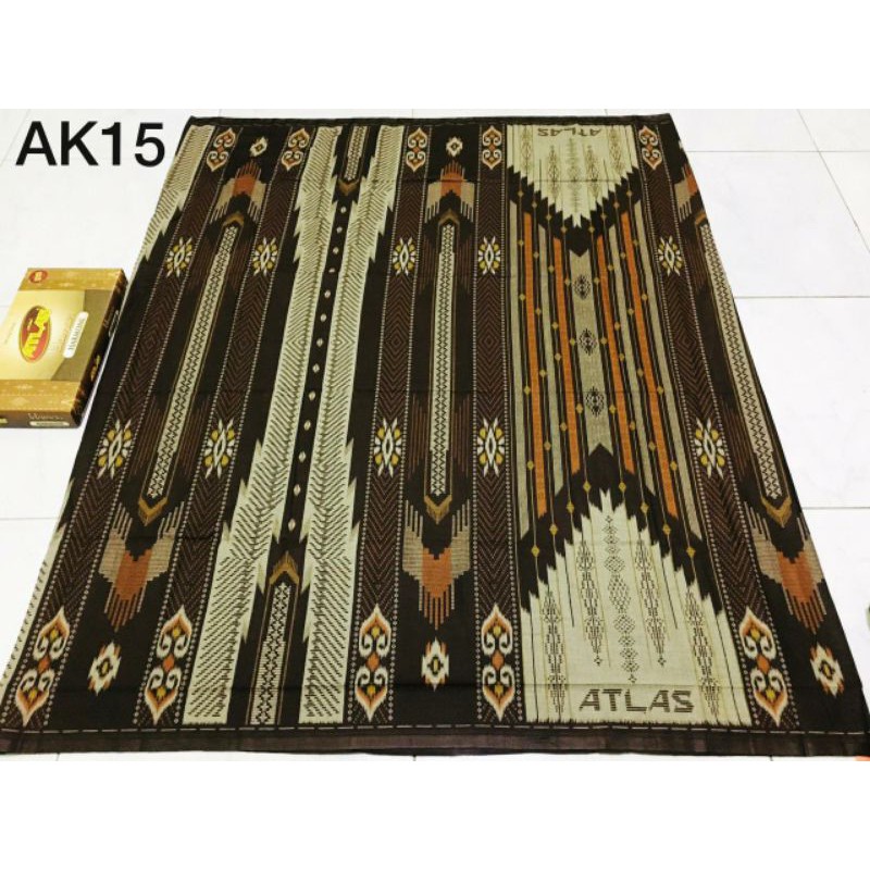 sarung Atlas idaman harmoni motif AKASIA