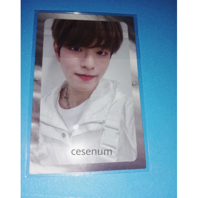 PC Seungmin silver border sb levanter Stray kids skz