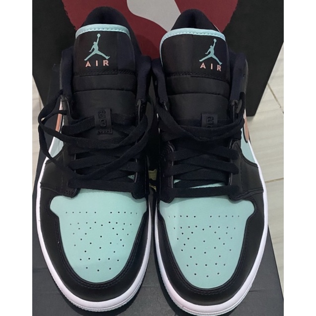 Air Jordan 1 Low SE Tropical Twist