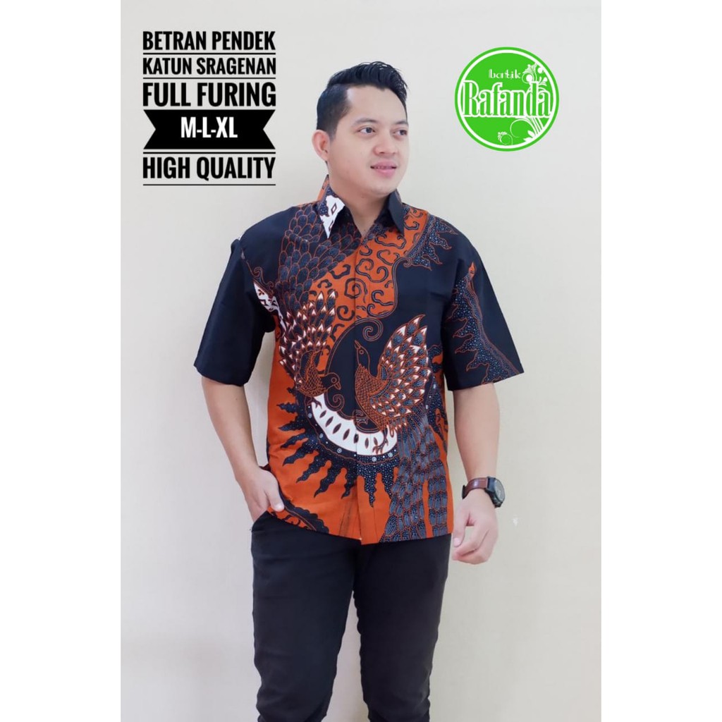 BETRAN RAFANDA BAJU KEMEJA BATIK PRIA SOLO LENGAN PANJANG PENDEK LAPIS FURING ATASAN BATIK PREMIUM MODERN KATUN HALUS MERAK PINK BANGAU WARNA GURDO EMAS TRESNO KARISMA MERAH ALBANI MAHKOTA BUNGA SATRIO SAE PRAKARYA NAGA BIRU BRAHMANA BIRU PROBOSETO ARESHA