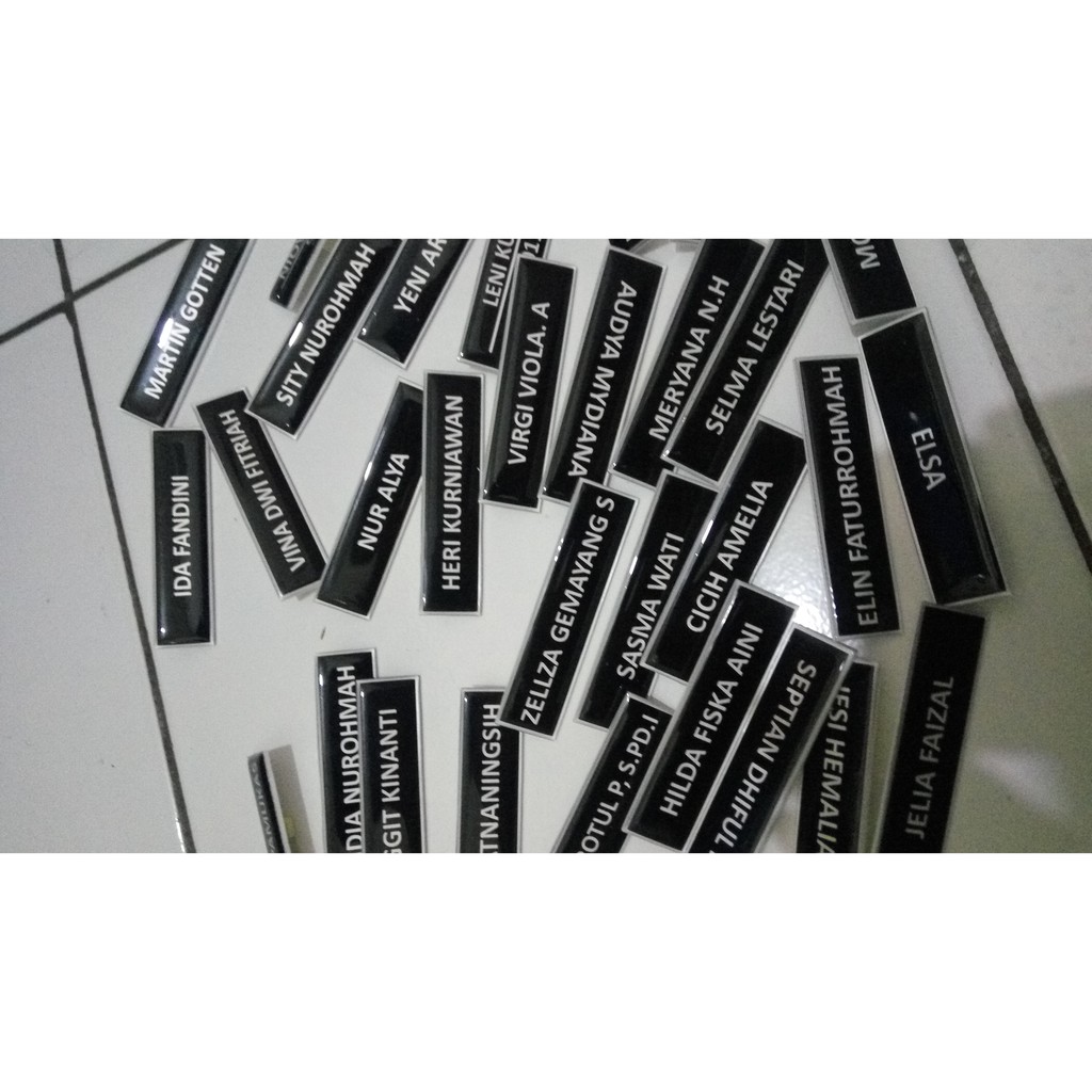 

Nametag/Papan Nama Akrilik