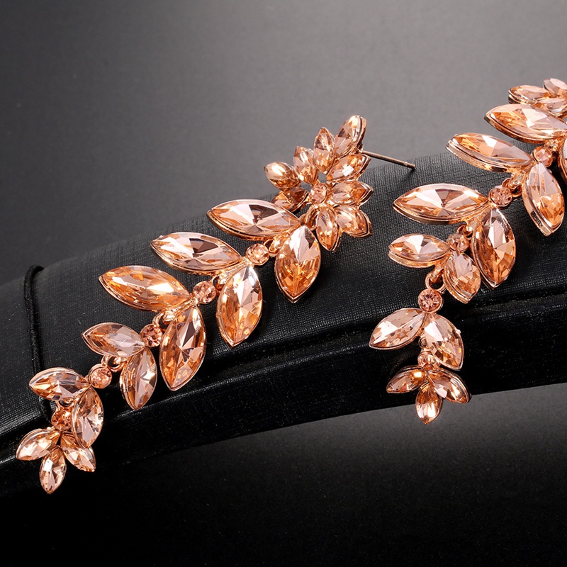 Fancyqube Anting Panjang Bentuk Daun Aksen Kristal Untuk Wanita