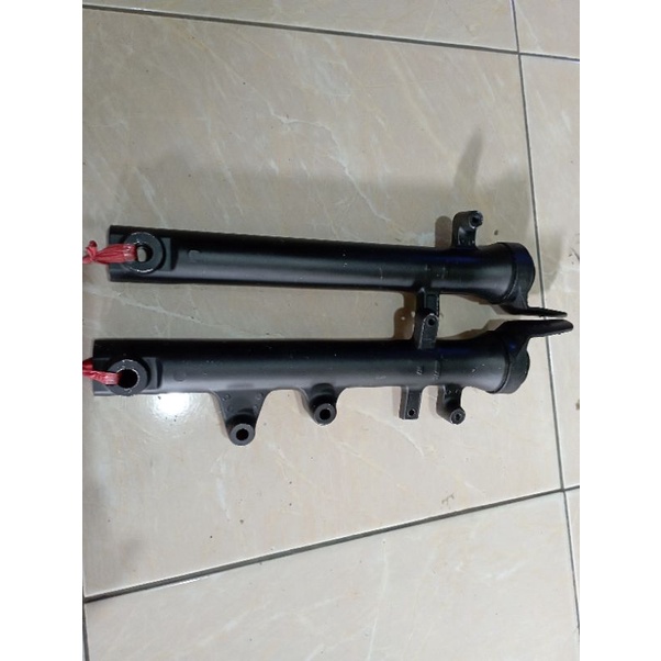 TABUNG SHOCKBREAKER DEPAN SUJUKI SATRIA FU 150 2008 2013 ORIGINAL