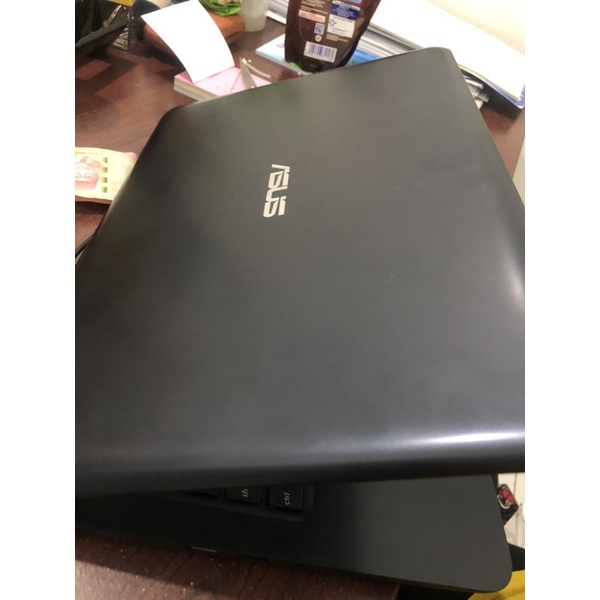 Asus E402Y