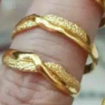 Cincin double V segitiga emas asli 24k 24 karat murah 2 gram 2gram 2gr 2g
