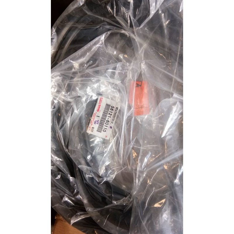 karet kaca depan Windshield landCruiser LC VX80 VX80 LC80