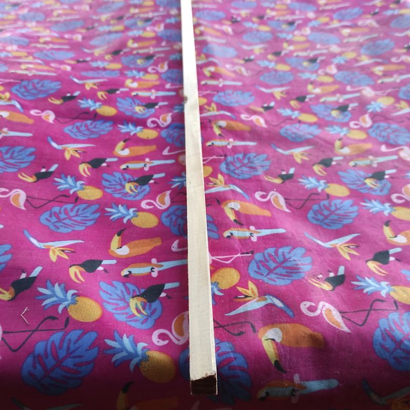 Kayu Damar & Pinus Batangan kotak/ kaso/ lis/ stik ukuran 2×2×100cm (PxLxT)