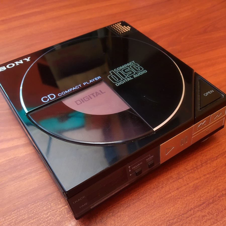 Discman SONY D-5 / D-50 MK1 dan sanyo discman cp 12