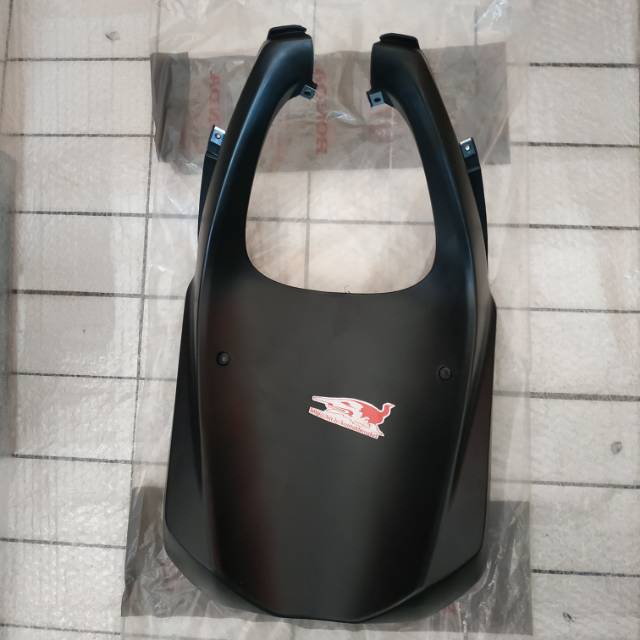 64308-K25-900ZA Cover Front Lower Dek Paru Lumpur Beat FI K25 Asli HGP 6430B-K25-900