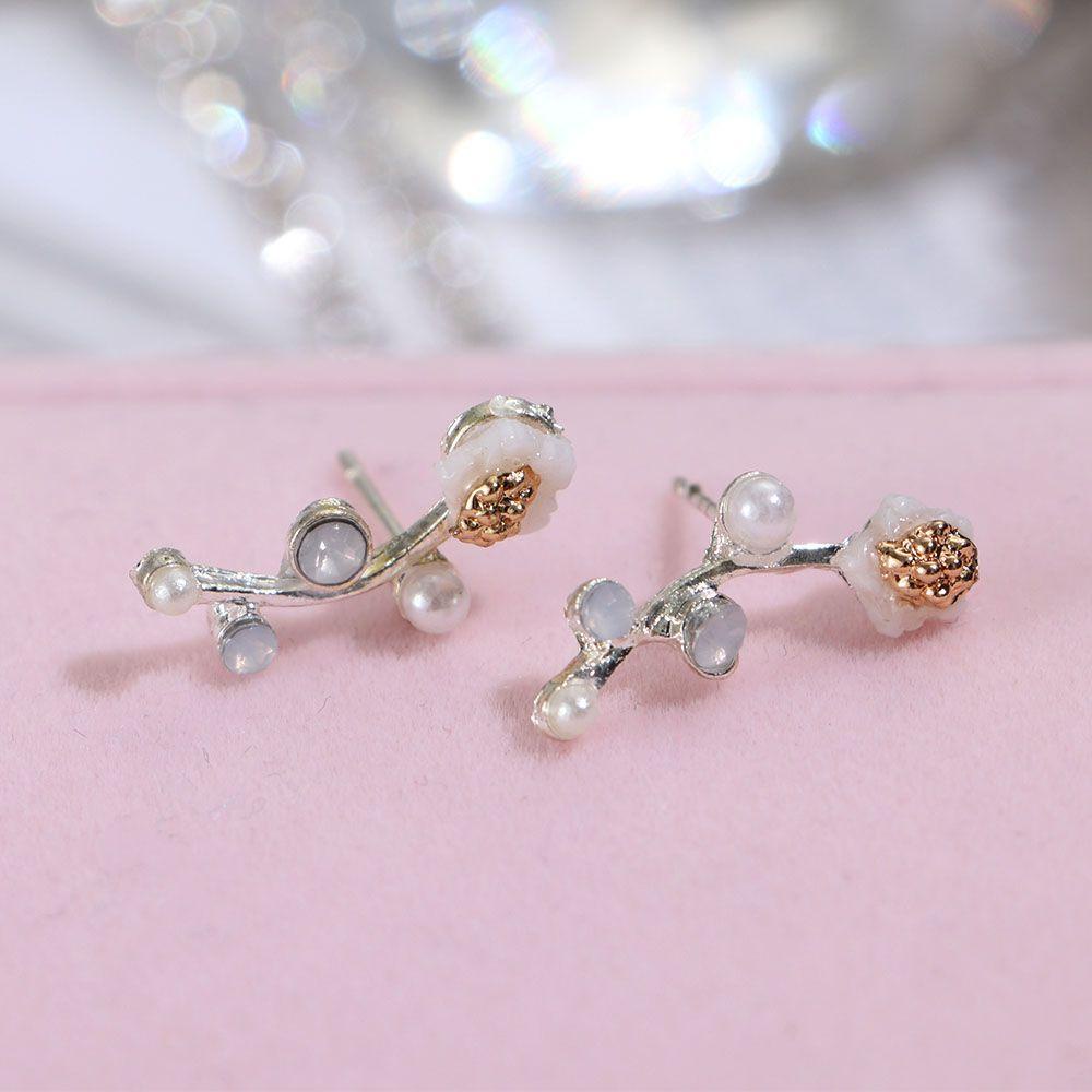 Top Flower Ear Stud Elegan Fashion Perhiasan Pesta Wanita Gadis Sederhana Shell Stud Earrings