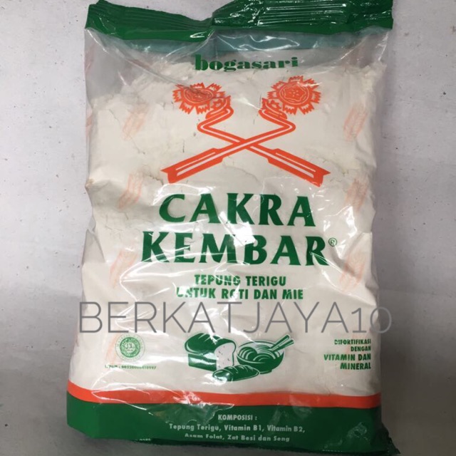 

Tepung Terigu Cakra Kembar ekonomis kemasan bening 1 kg