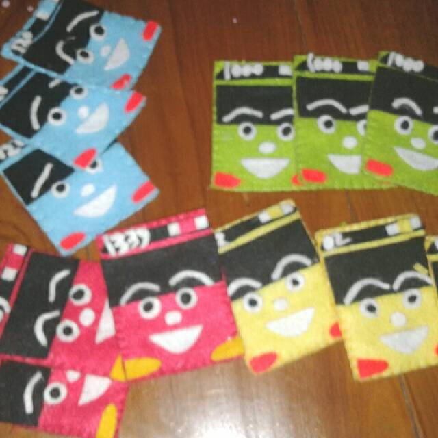 

Amplop kekinian karakter