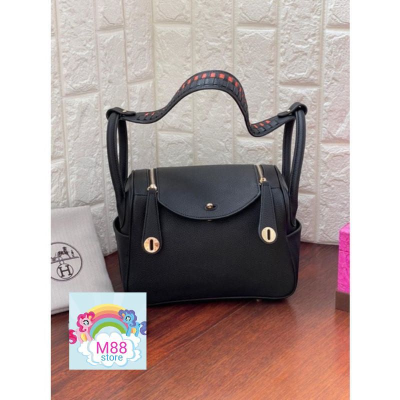 Tas Lindi Size 26 Import Hitam ( Ada tali panjang )