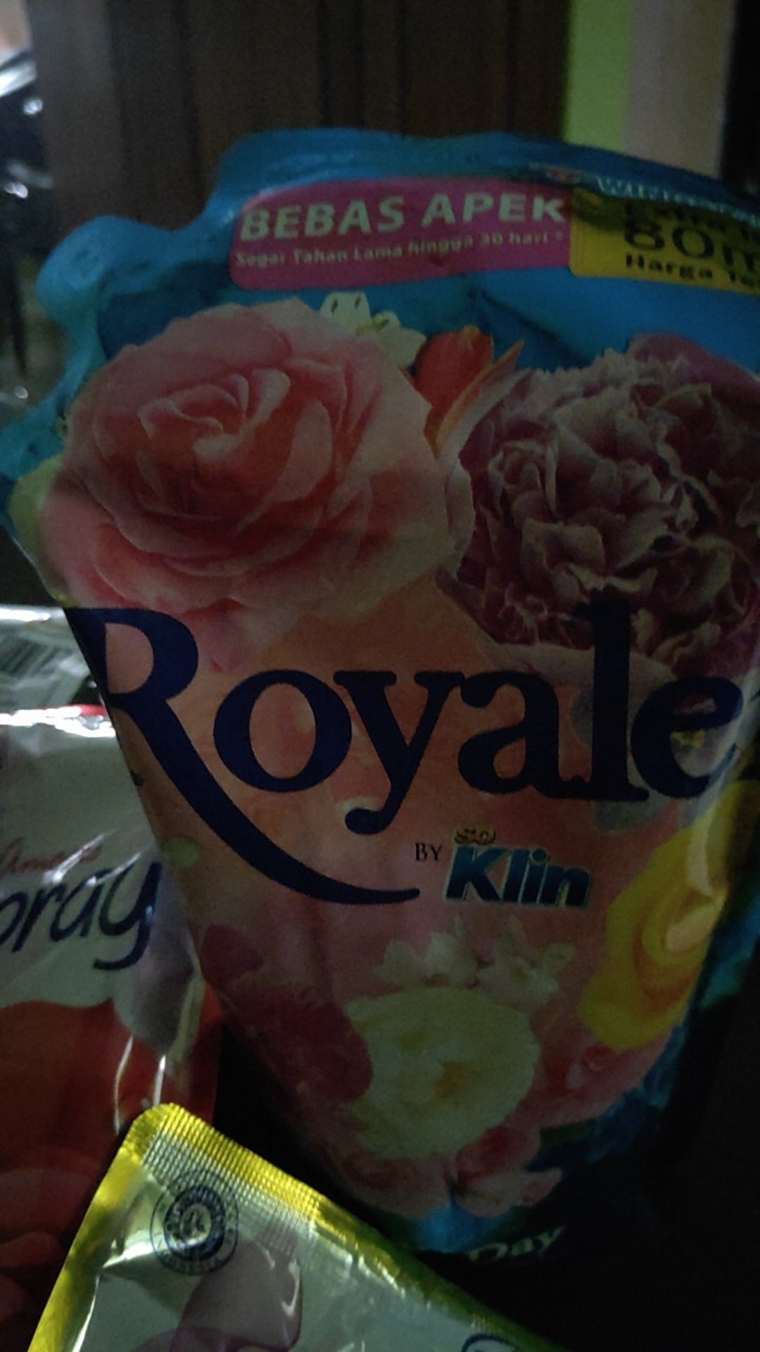 Royale Perfume Series 800 Ml Pewangi Pakaian Baju All Varian