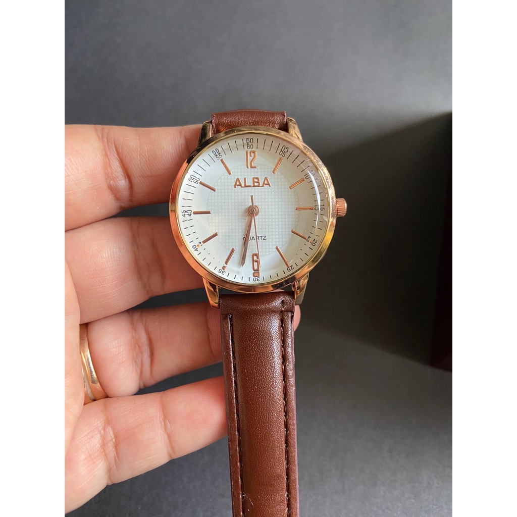 Jam Tangan ALB RUMI Quartz Analog Wanita Pria Tampilan Retro Bentuk Bulat Tali Kulit PU