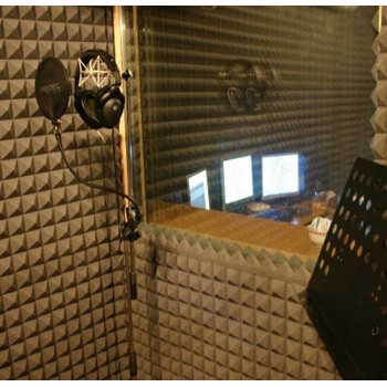 Busa Peredam Suara Pyramid - Soundproof Foam Accoustik 50x50x6 cm