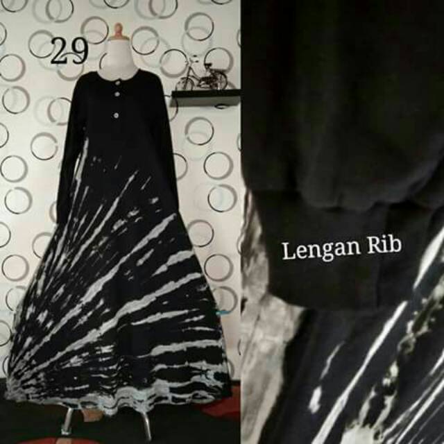 Baju gamis muslimah warna hitam kancing depan motif tie dye cantik, bahan combed tebal adem
