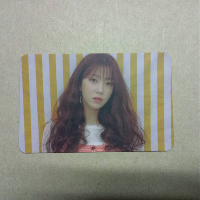 UNI.T - LINE MINI ALBUM OFFICIAL LEE SUJI PHOTOCARD
