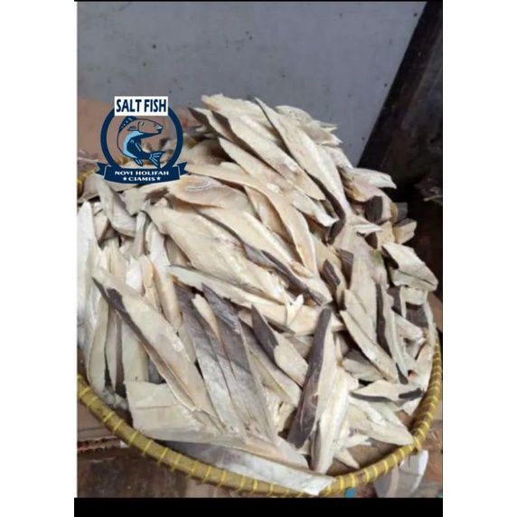 

PROMO Ikan Asin Cucut Potong : 100 Gram