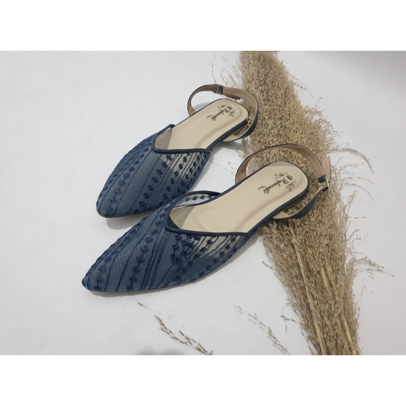 flatshoes wanita warna navy tali