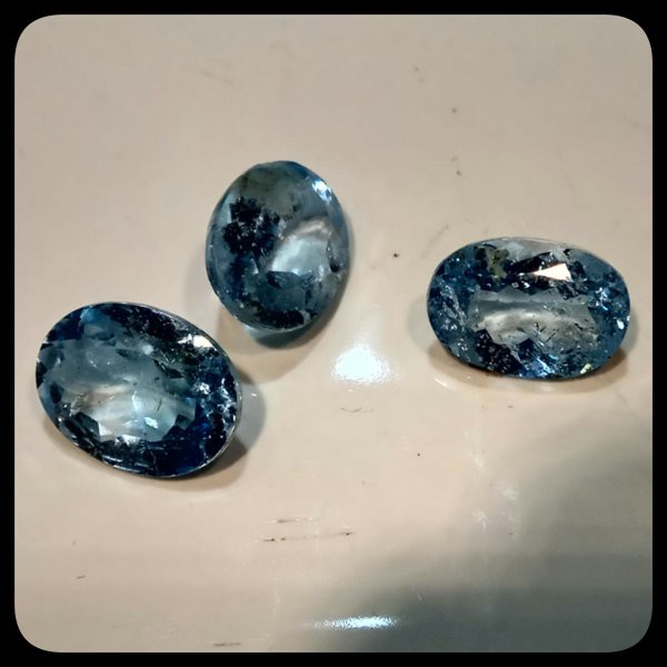 PASTI MURAH !!! BATU PERMATA NATURAL BLUE SKY TOPAZ BIG SIZE TOP LUSTER MINIM SERAT LOSTONE