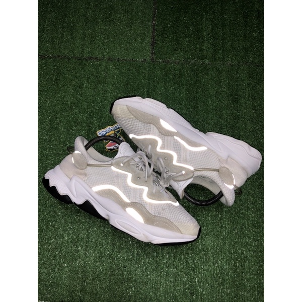 Adidas ozweego white