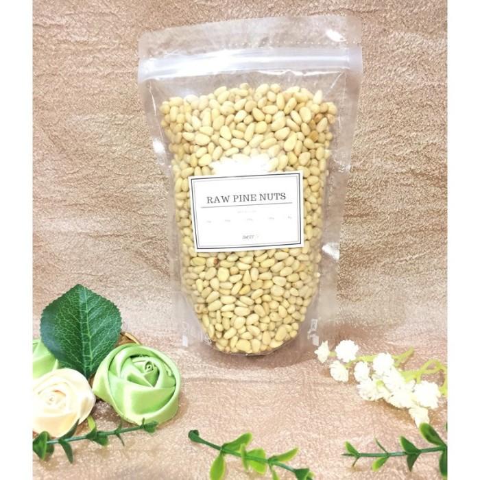 

NEW123 Raw pine nuts kacang pinus mentah 50 g T1Z2171