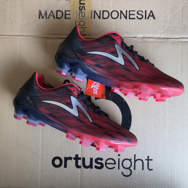 Sepatu Bola Specs Accelerator Lightspeed II Pro FG (Red velvet/Black)
