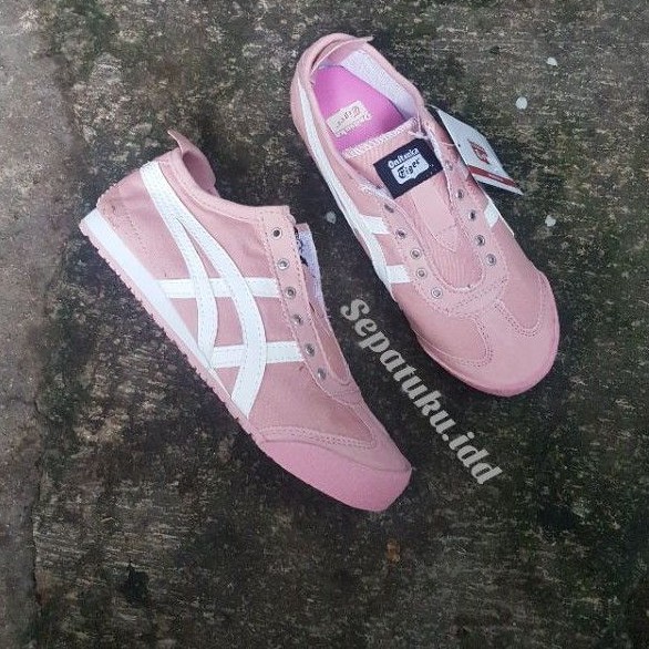 SEPATU SNEAKERS WANITA BEST SELLER TERMURAH 0N1TSUKA SLIP ON BAHAN KANVAS ( BISA COD )