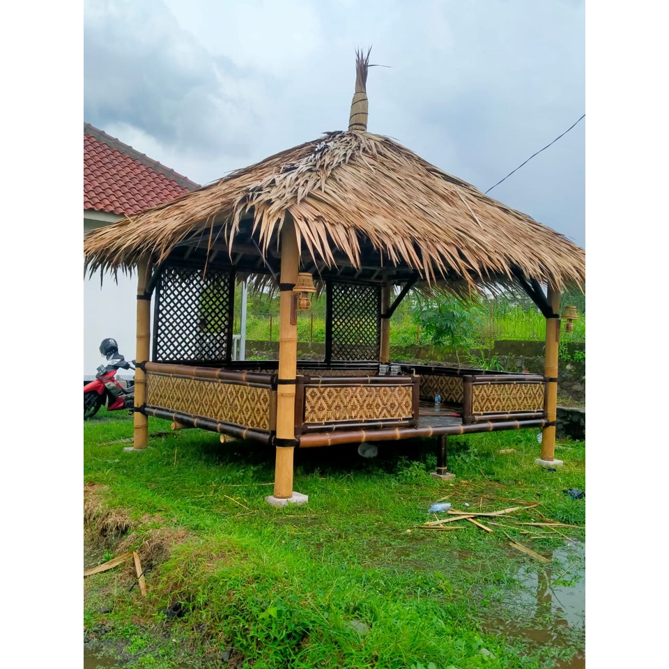 Gazebo Gubuk Bambu Mewah