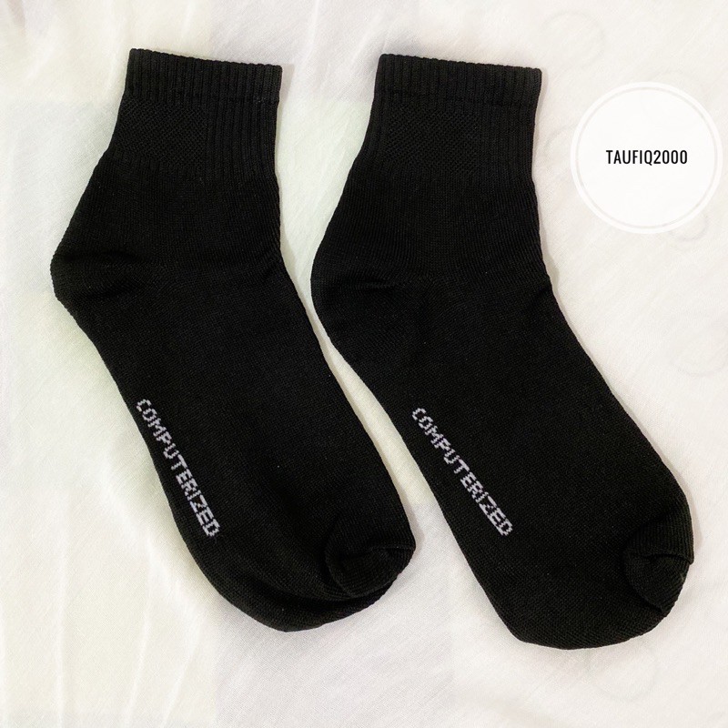 Kaos kaki pendek MK (Mata Kaki)