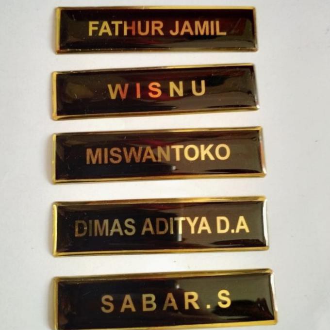 

CUCI GUDANG name tag tembaga magnet
