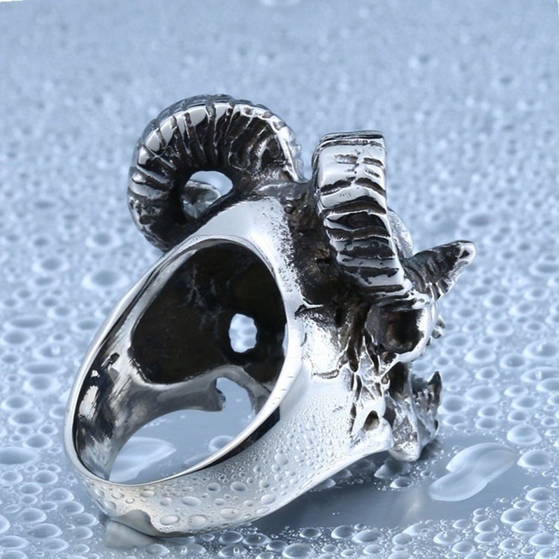 2022 Cincin Desain Tengkorak Iblis Gaya retro gothic rock Untuk Pria