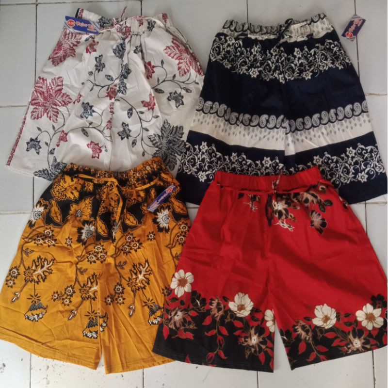 CELANA BATIK PENDEK WANITA/CELANA 3/4 BATIK WANITA/CELANA BATIK WANITA