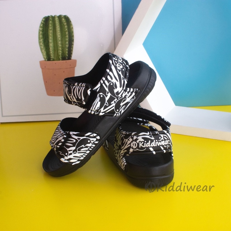 (Kiddiwear)Sandal gunung anak / Sandal Ringan anak Casual Import  SG DOLPHIN